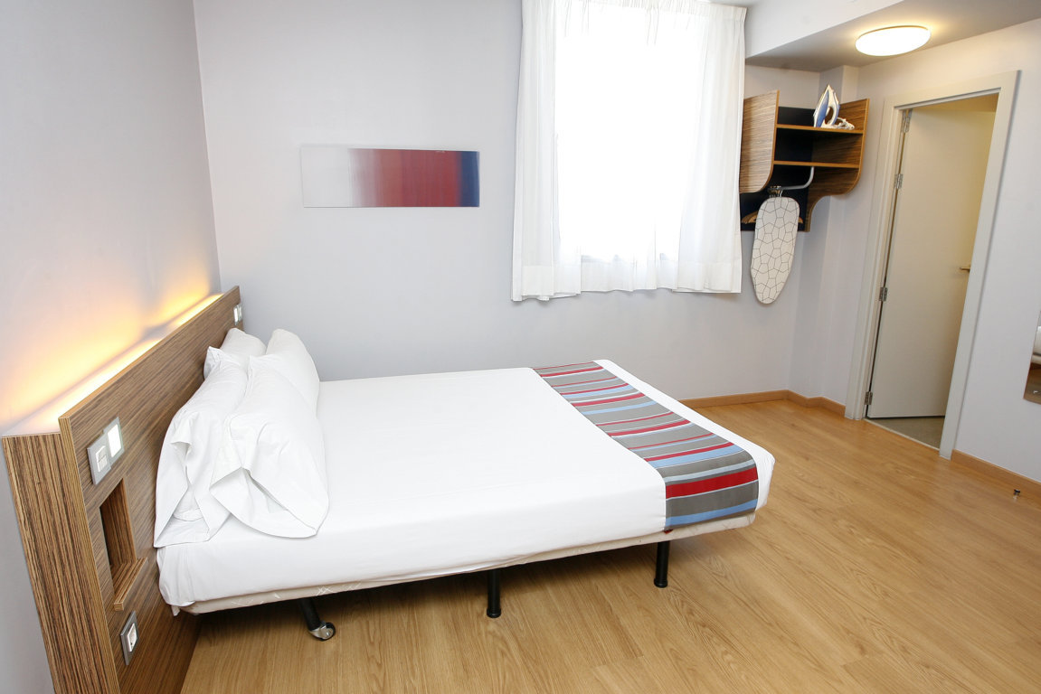 Double Adapted Room + Wifi